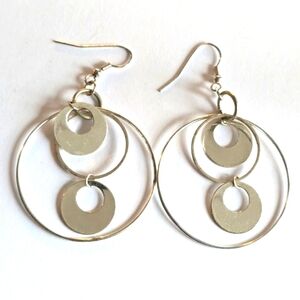 Concentric circles earrings silver tone hoops
